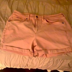 UNIVERSAL THREADS Pink Denim shorts
